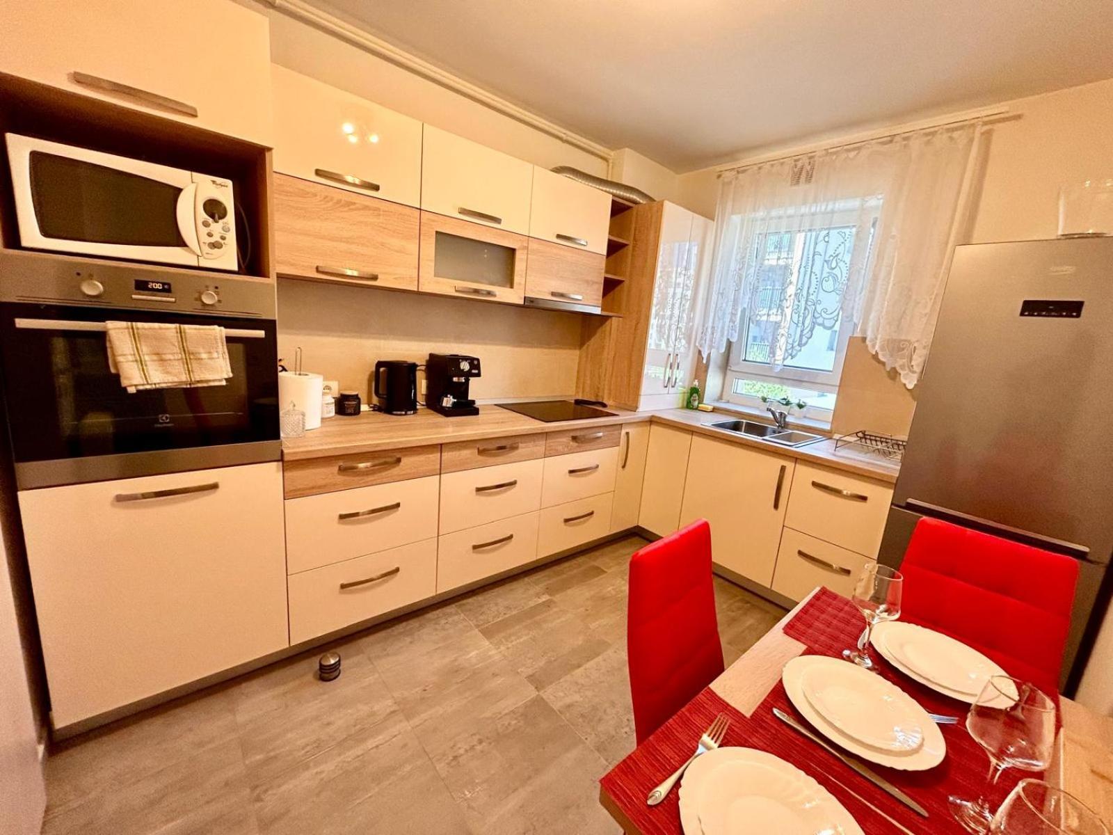 Jad - Luxury 3 Rooms & 2 Rooms Apartments In Kasper, Near Coresi Mall Μπρασόβ Εξωτερικό φωτογραφία