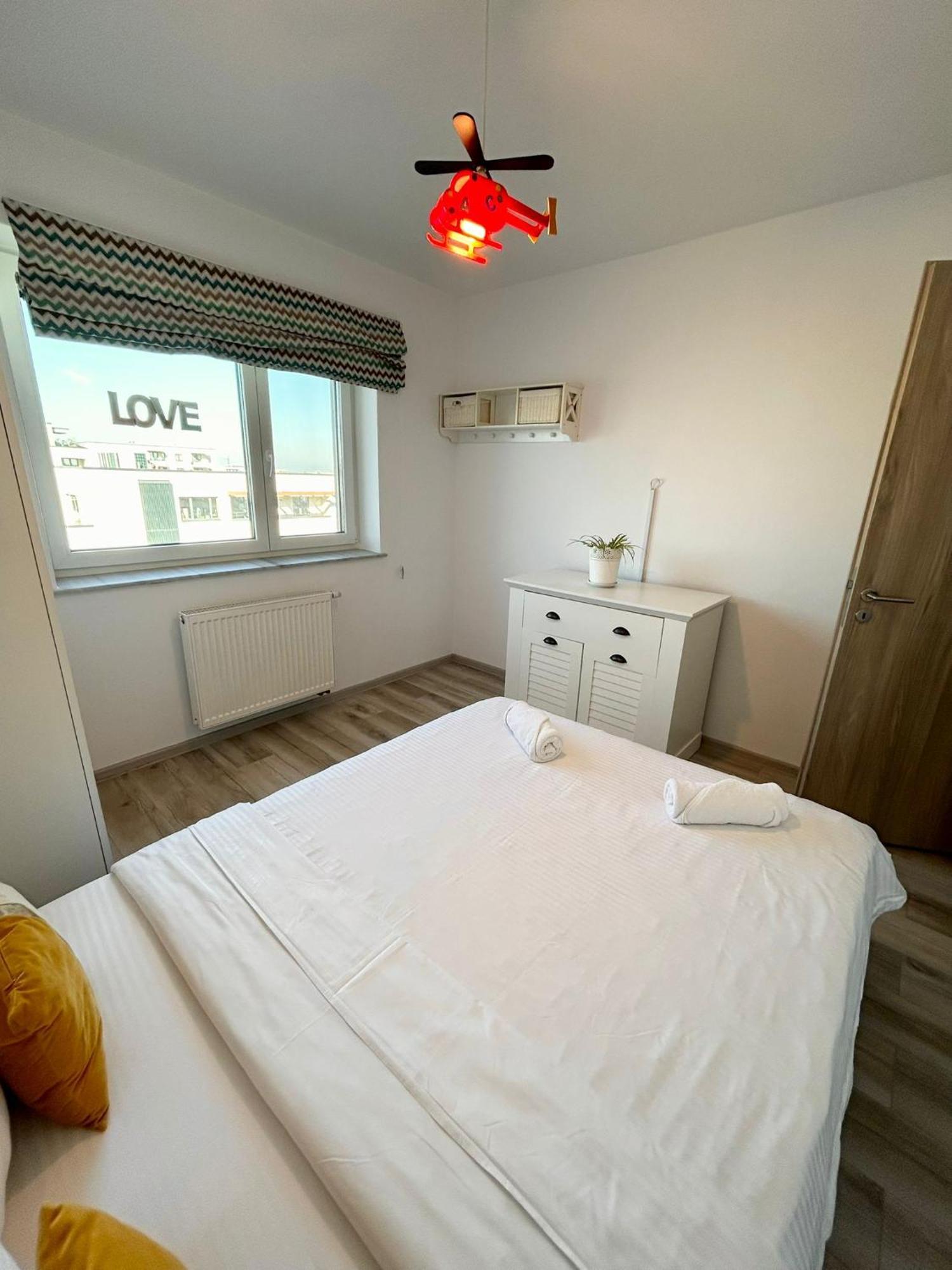 Jad - Luxury 3 Rooms & 2 Rooms Apartments In Kasper, Near Coresi Mall Μπρασόβ Εξωτερικό φωτογραφία