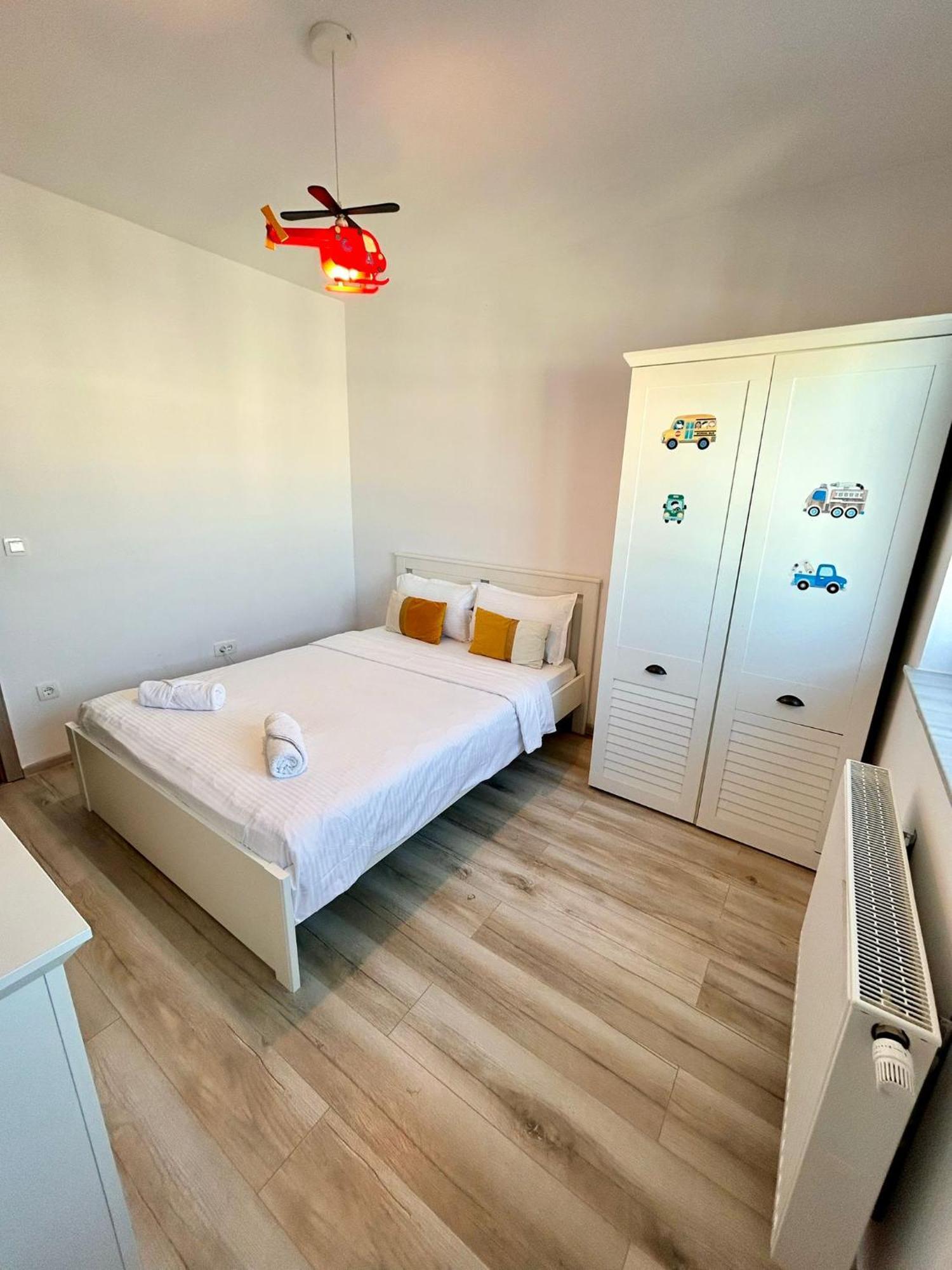 Jad - Luxury 3 Rooms & 2 Rooms Apartments In Kasper, Near Coresi Mall Μπρασόβ Εξωτερικό φωτογραφία